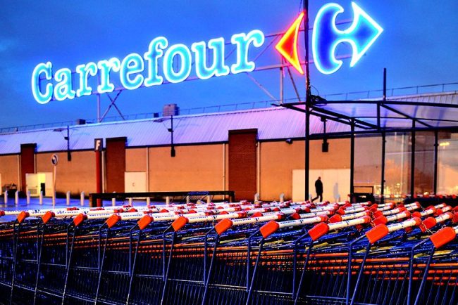 Carrefour a parasit oficial o alta piata
