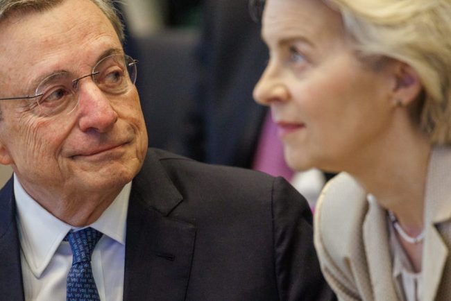 Draghi ii arata lui von der Leyen un respect