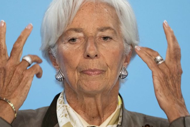 Lagarde furioasa pe copiii eurocratilor din containere