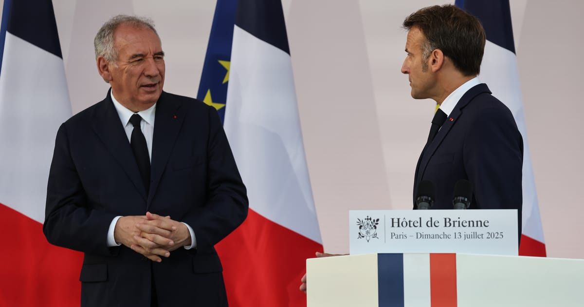 Macron pregateste schimbarea rapida a lui Bayrou