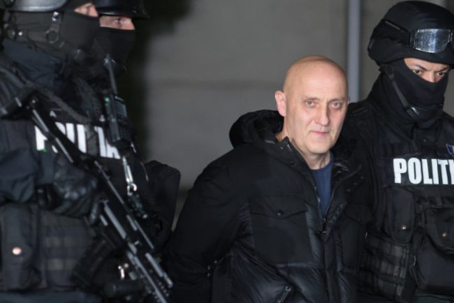 Mercenarul Horatziu Potra si fiul sau opriti in Dubai