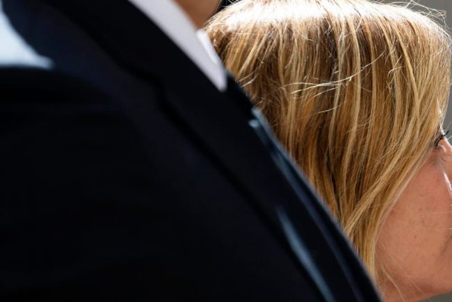 Politia italiana cerceteaza site uri porno cu femei politicieni