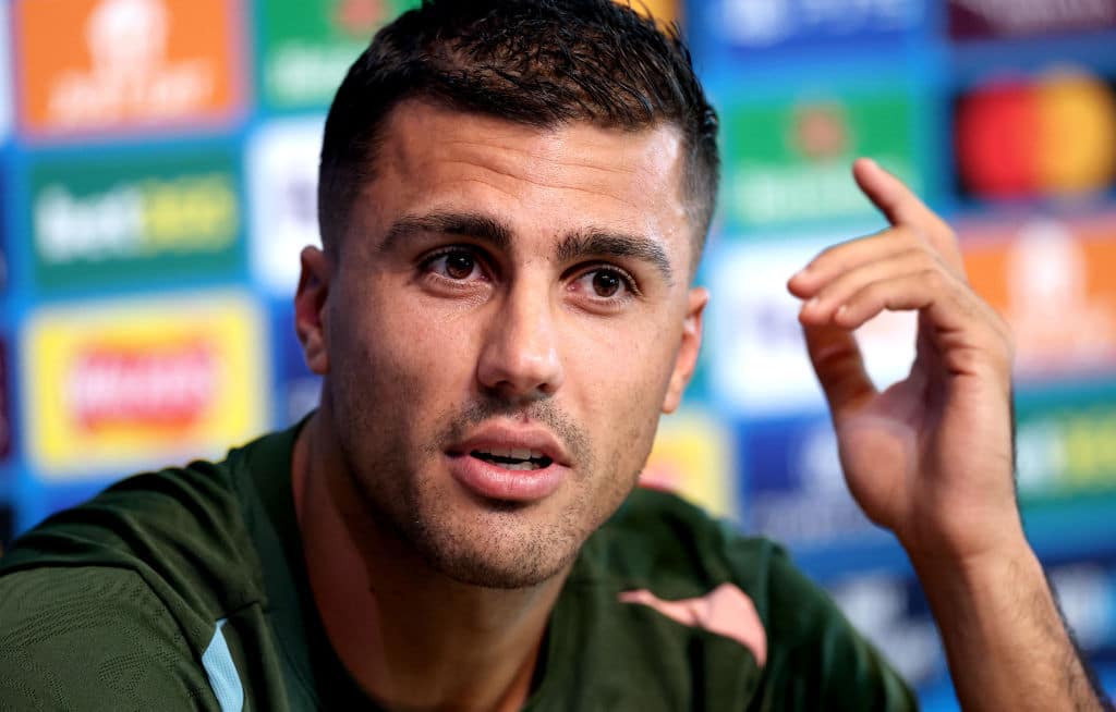 Probleme interminabile pentru Rodri Mijlocasul lui Manchester City se plange din nou de dureri la genunchi