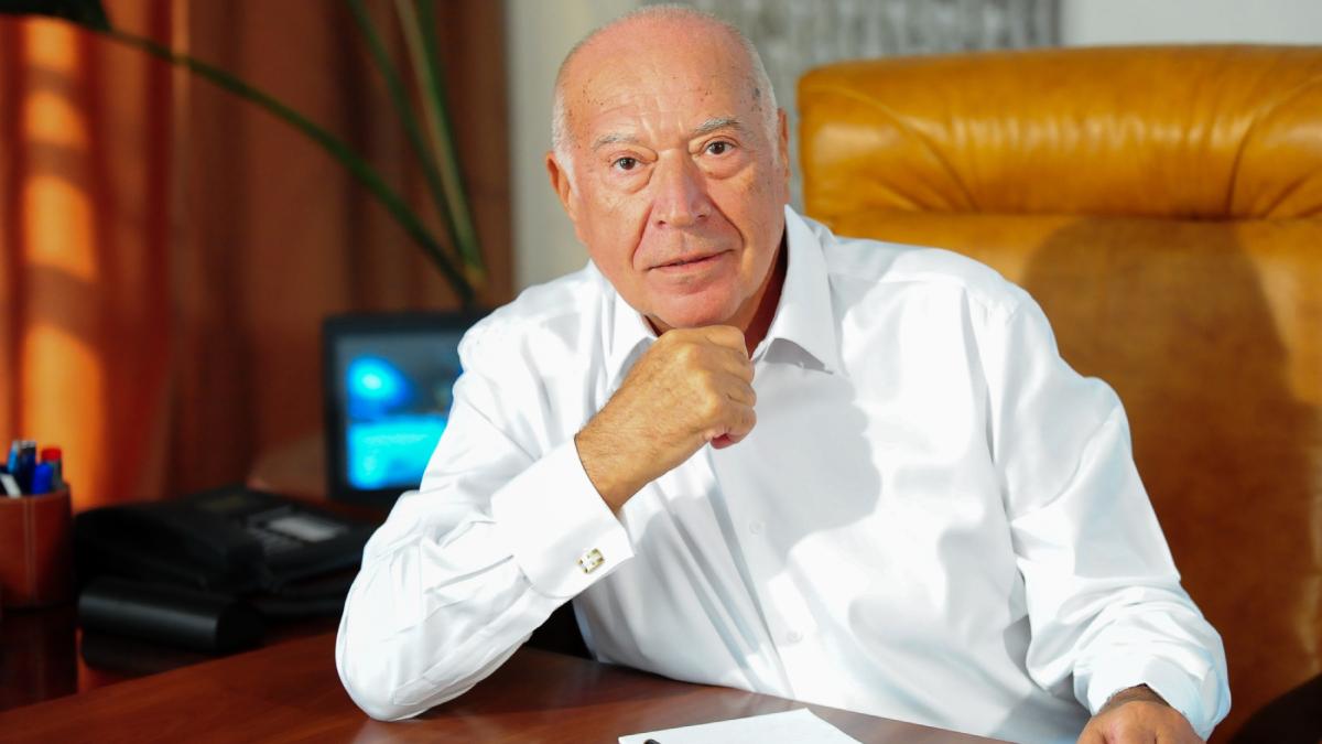 Profesorul Dan Voiculescu sprijina FDVDR pentru concurs national