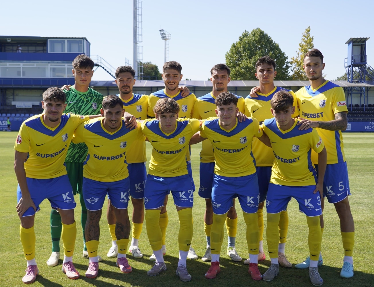 Remiza pentru Farul cu Cerno More Varna 1 1