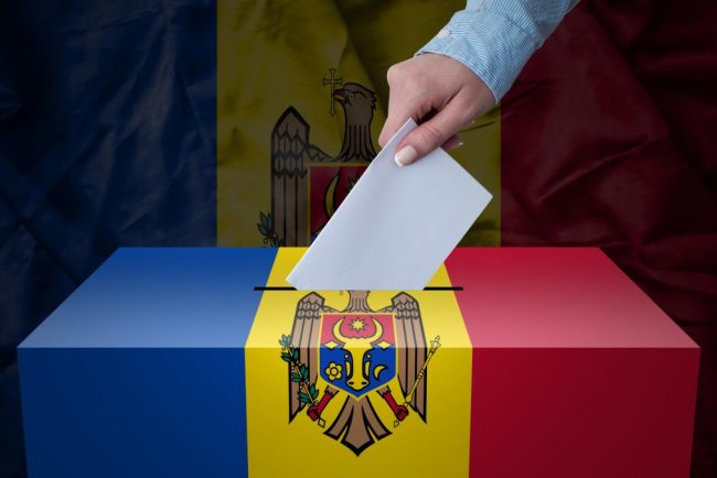 Sectie de votare deschisa in Targu Mures