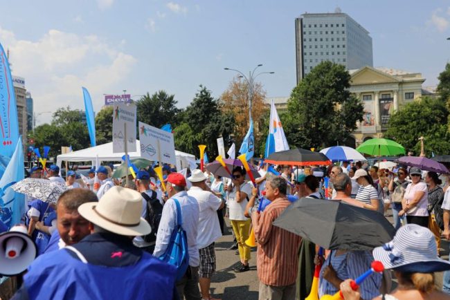 Sindicalistii din administratia publica protesteaza luni