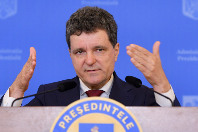 Sondaj Avangarde Opiniile romanilor despre politica lui Nicusor Dan