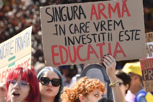 Studentii contesta masurile de austeritate