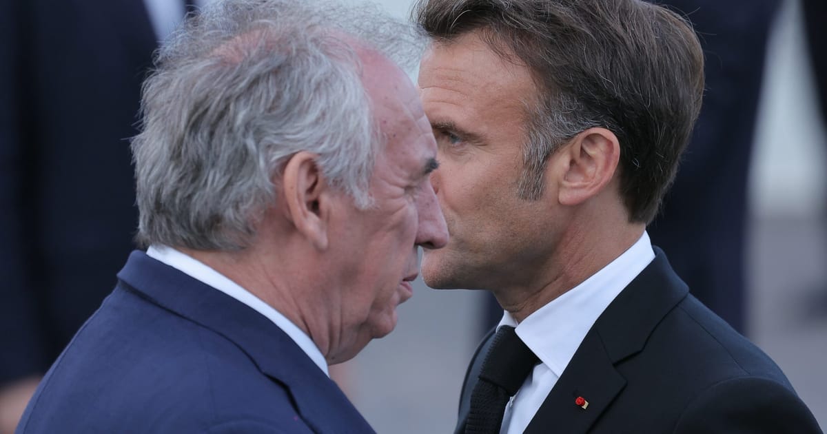 Trupele lui Macron sunt blocate in impasul Frantei