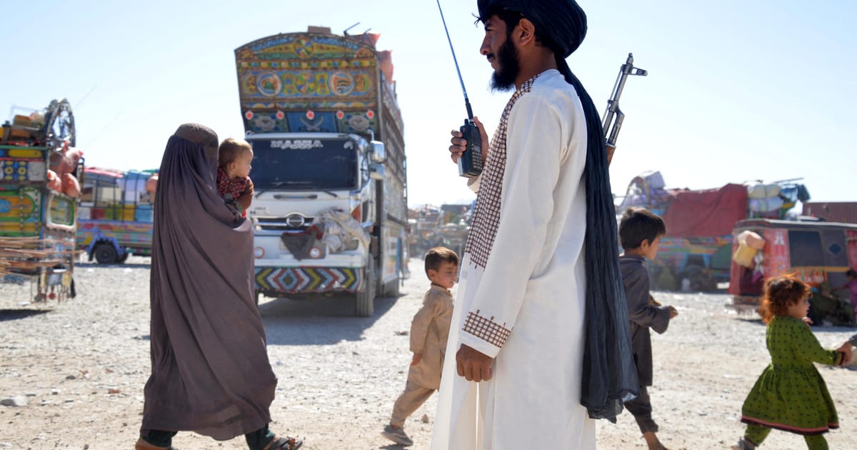 Austria a deportat prima persoana in Afganistan