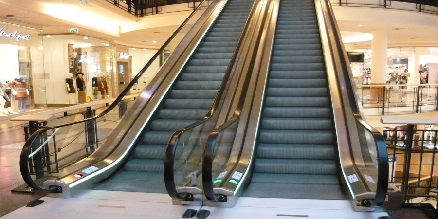 Cearta ciudata in Cluj Utilizarea scarilor rulante
