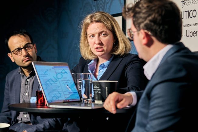 Cetatenii UE din Marea Britanie nu ar trebui sa primeasca ajutoare sociale spune o stea Tory