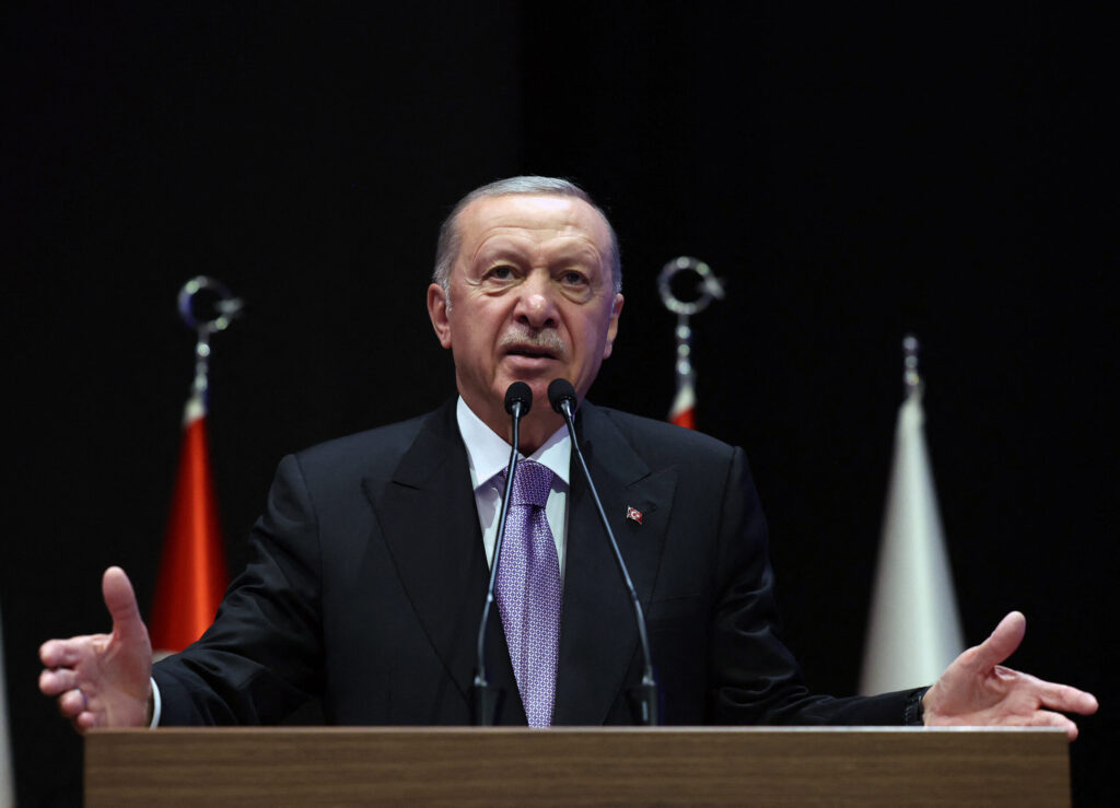 Erdogan Hamas respecta incetarea focului Israel o incalca