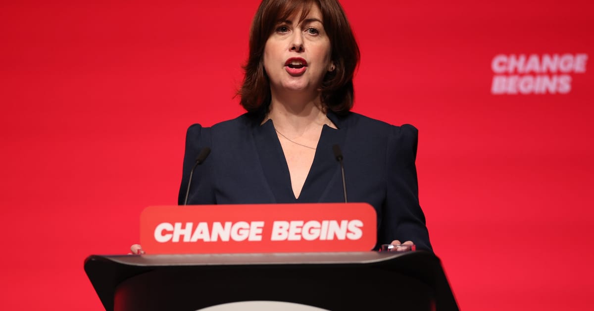 Lucy Powell criticaeaza comentarile nepotrivite ale rivalei Bridget Phillipson
