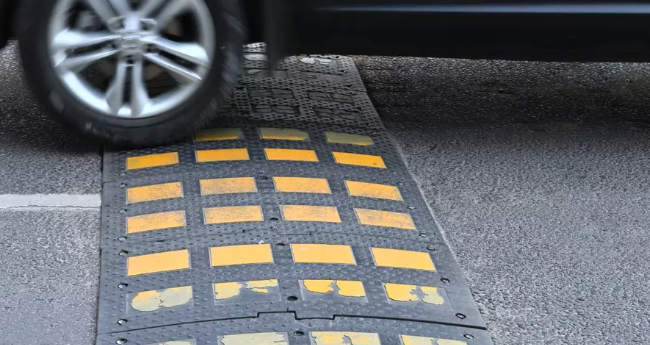 Nemultumiri in Borhanci Limitatorul de viteza un pericol