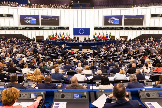 Parlamentul ameninta cu respingerea bugetului UE