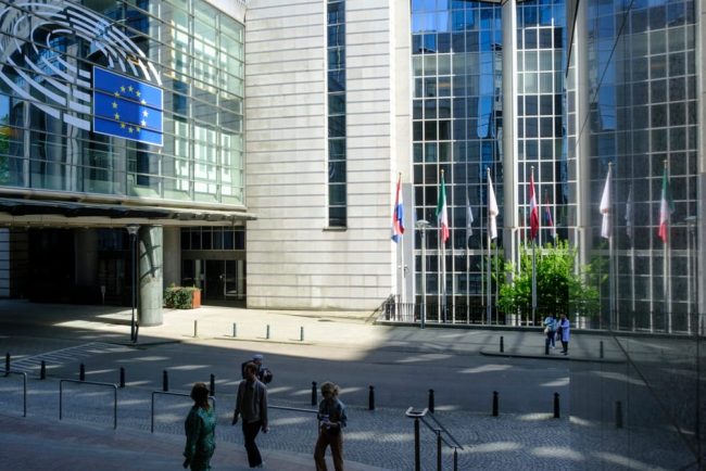 Partenerii de coalitie ai lui Von der Leyen se cearta despre simplificare