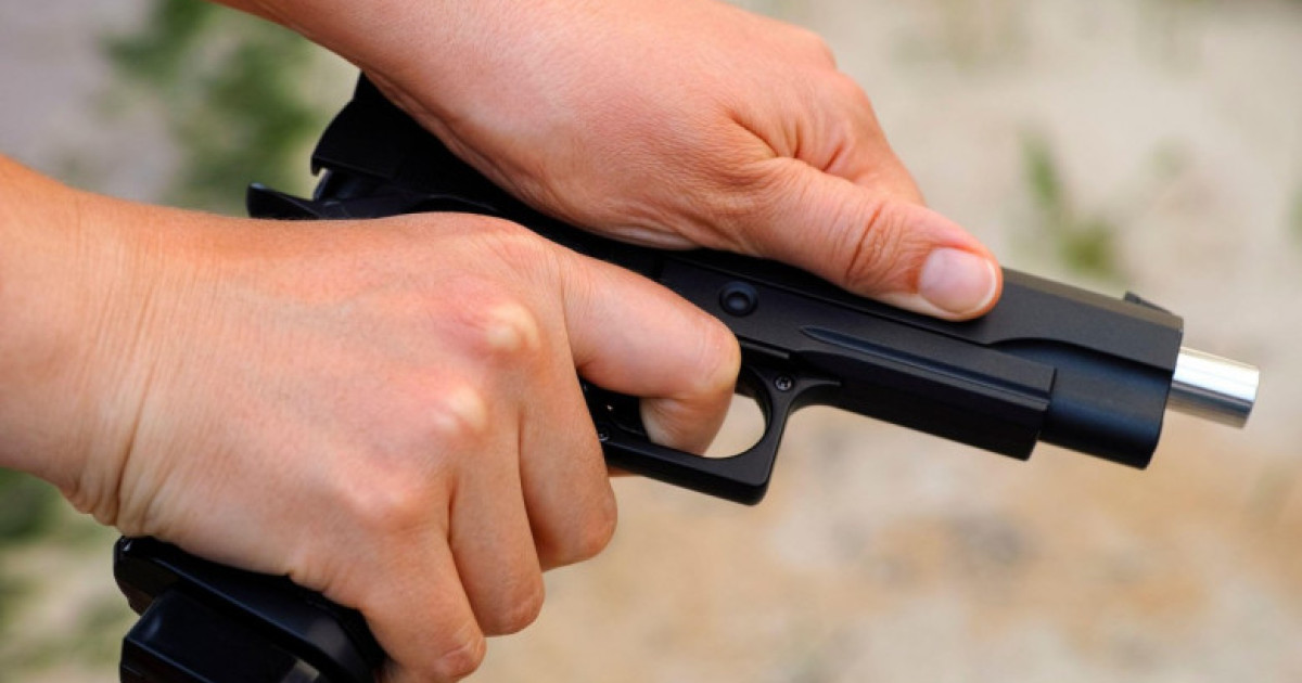 Patru persoane retinute dupa focuri de arme pe strada