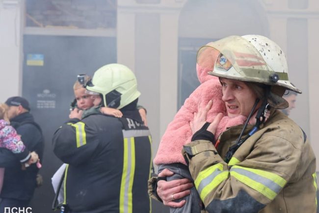 Rusia bombardeaza o gradinita in Harkov anunta Ucraina