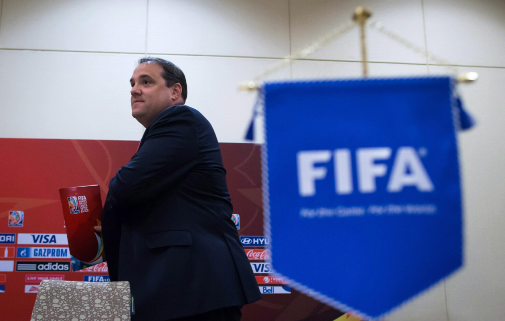 Vicepresedintele FIFA UEFA trebuie sa decida sobre Israel