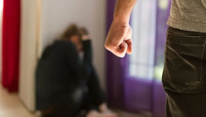 Cosmar in Cluj Femeie agresata de concubin interventia politiei