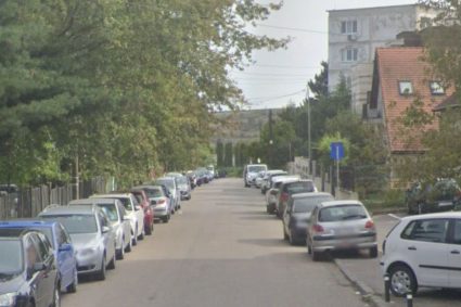 Haos langa scolile din Cluj Parcari neregulamentare