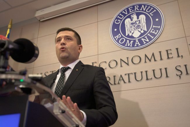 Ministrul Economiei a sesizat DNA despre ROMARM