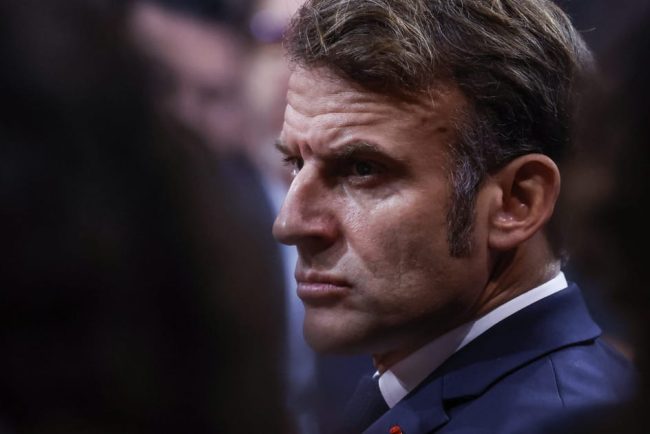 Parlamentul Francez voteaza pentru suspendarea reformei pensiilor lui Macron