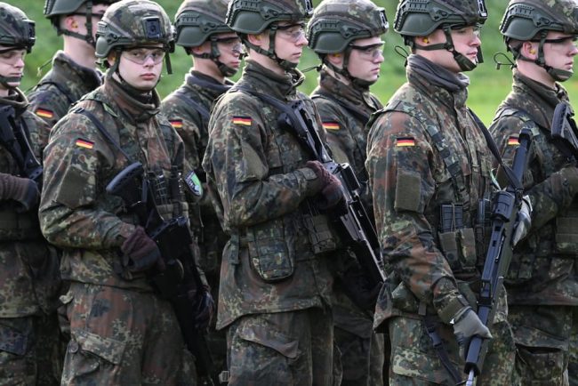 Partidele de guvernament din Germania ajung la un acord militar