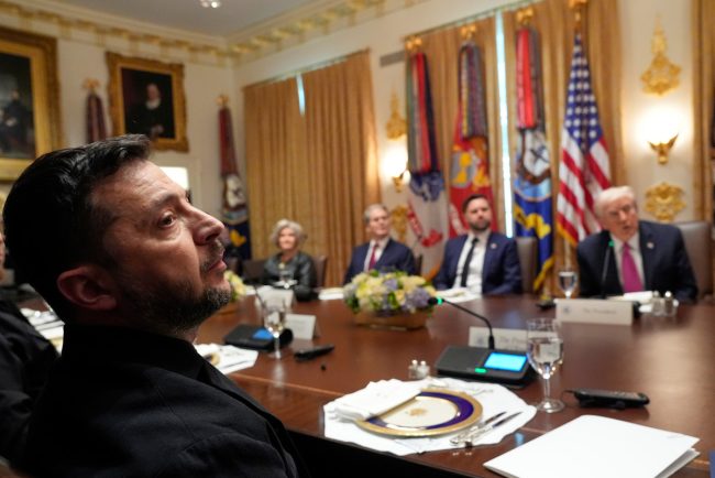 Planul lui Trump pentru incheierea razboiului cedand Donbasul