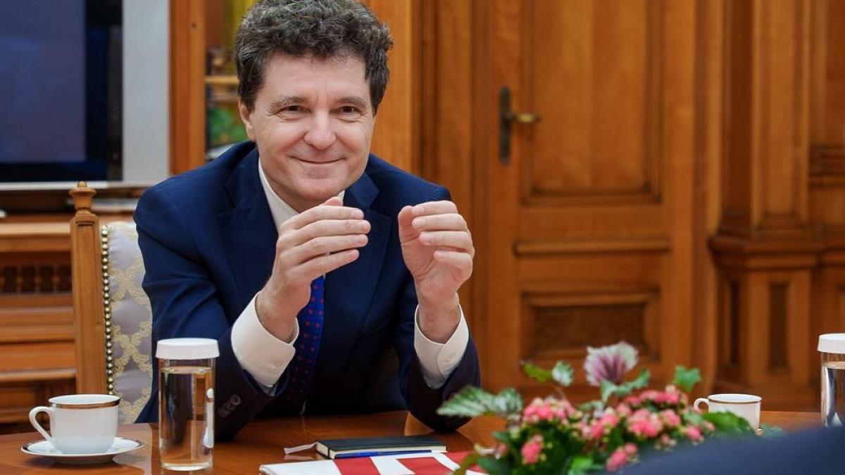 Salariile consilierilor prezidentiali 24 consilieri pentru Nicusor Dan