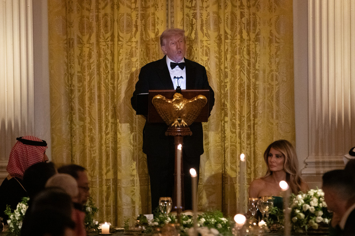 Trump semneaza legea Epstein pe care a vrut sa o respinga