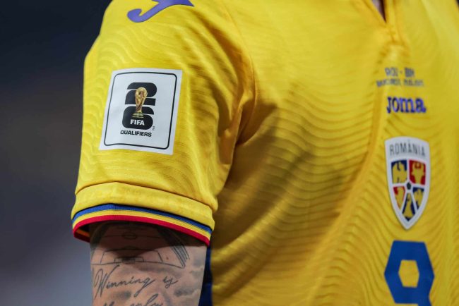 UEFA a facut alegerea Un arbitru din Premier League conduce Bosnia