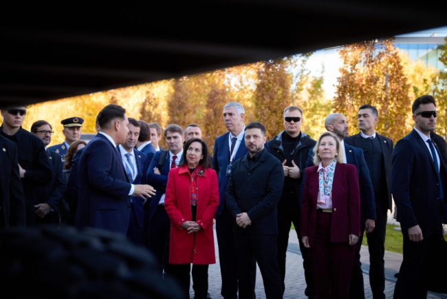 Zelenski viziteaza Madrid Spania cumpara echipamente de 1 miliard euro