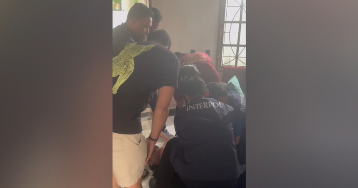 Imagini cu momentul capturarii asasinului lui Adrian Kreiner in Indonezia Acesta figura pe lista celor mai cautati infractori