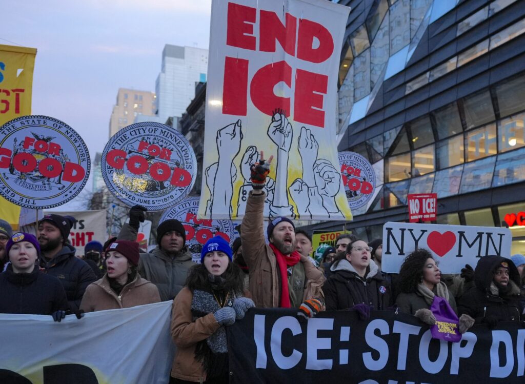 Proteste la un centru de detinie din Texas unde sunt reinui un biat de 5 ani i tatl su arestai de agenii de imigraie n Minnesota