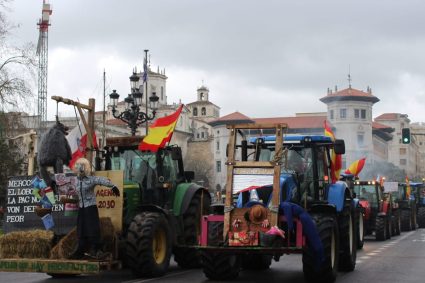 Sustinatorii Mercosur isi exprima ingrijorarea iar dreapta spaniola cedeaza in fata presiunilor fermierilor