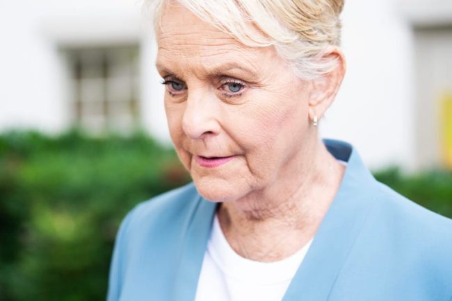 Cindy McCain sefa programului alimentelor al ONU se va retrage din functie din cauza unor probleme de sanatate
