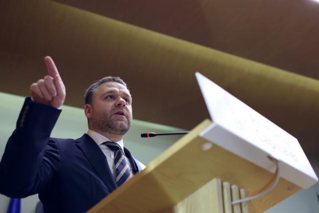 Ciprian Ciucu nu intentioneaza sa elimine gratuitatea STB pentru pensionari Orice alta informatie este falsa