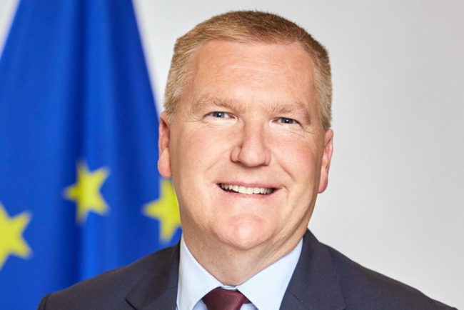 Comisarul european Michael McGrath in vizita la Bucuresti Discutii astazi cu Bolojan Toiu si Marinescu despre statul de drept