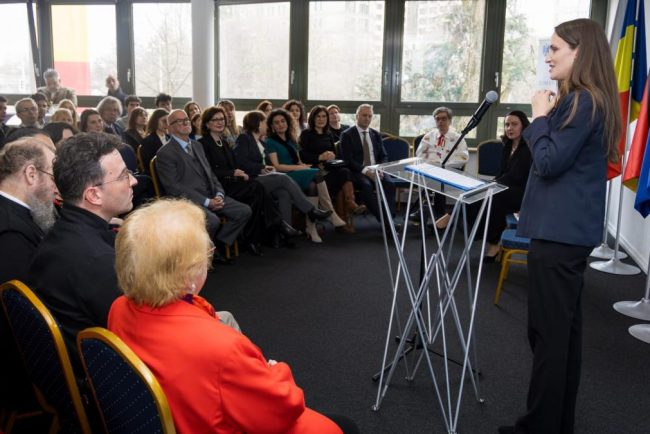 Copiii romani din Bavaria ar putea studia limba romana in scoli Anuntul ministrului Oana Toiu