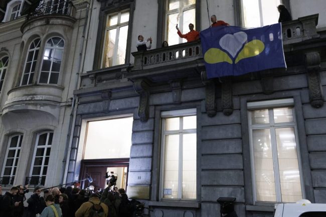 Dupa 600 de zile Bruxelles reuseste sa formeze un guvern