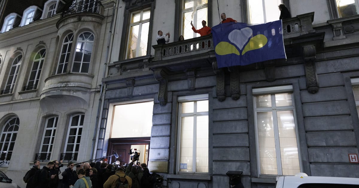 Dupa 600 de zile Bruxelles reuseste sa formeze un guvern