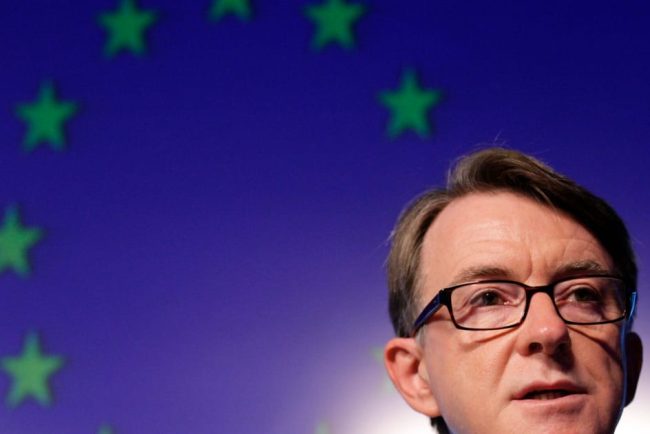 Mandelson ar trebui sa ramana fara pensie daca a incalcat regulile UE in scandalul Epstein afirma activistii