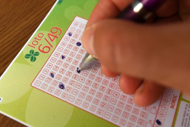 Premiul cel mare la Loto 649 in valoare de 450 milioane de euro a fost castigat