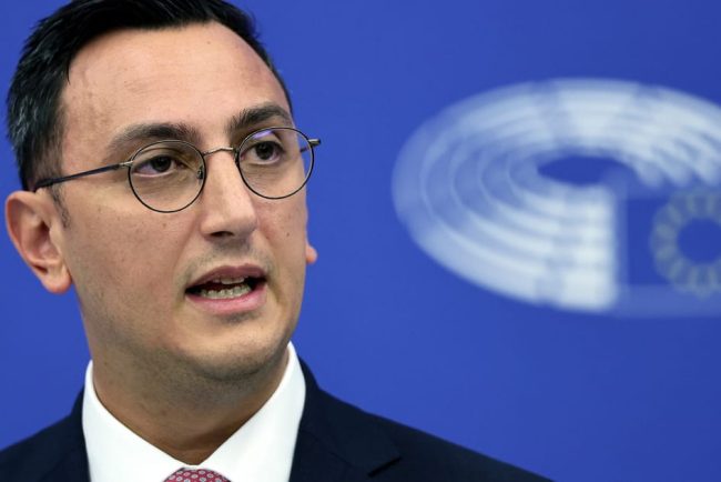 Seful sportului din UE condamna solicitarea liderului fotbalului de a elimina interdictia impusa Rusiei