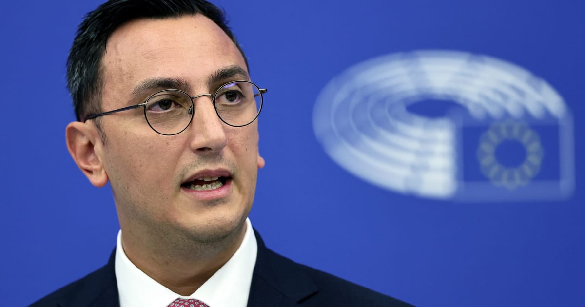 Seful sportului din UE condamna solicitarea liderului fotbalului de a elimina interdictia impusa Rusiei