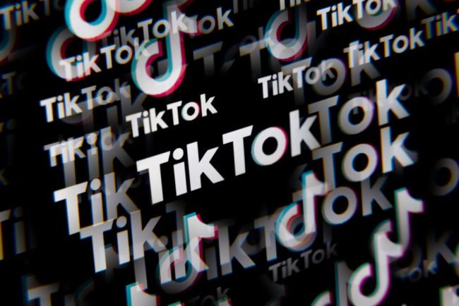 UE solicta TikTok sa si schimbe designul adictiv
