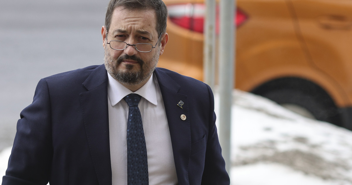 Un candidat s a retras din competitia pentru conducerea DIICOT Bogdan Pirlog candideaza de asemenea pentru functia de
